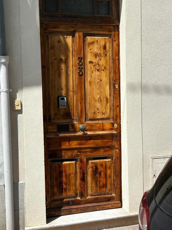 Bohobos Hostel Antibes Eksteriør billede
