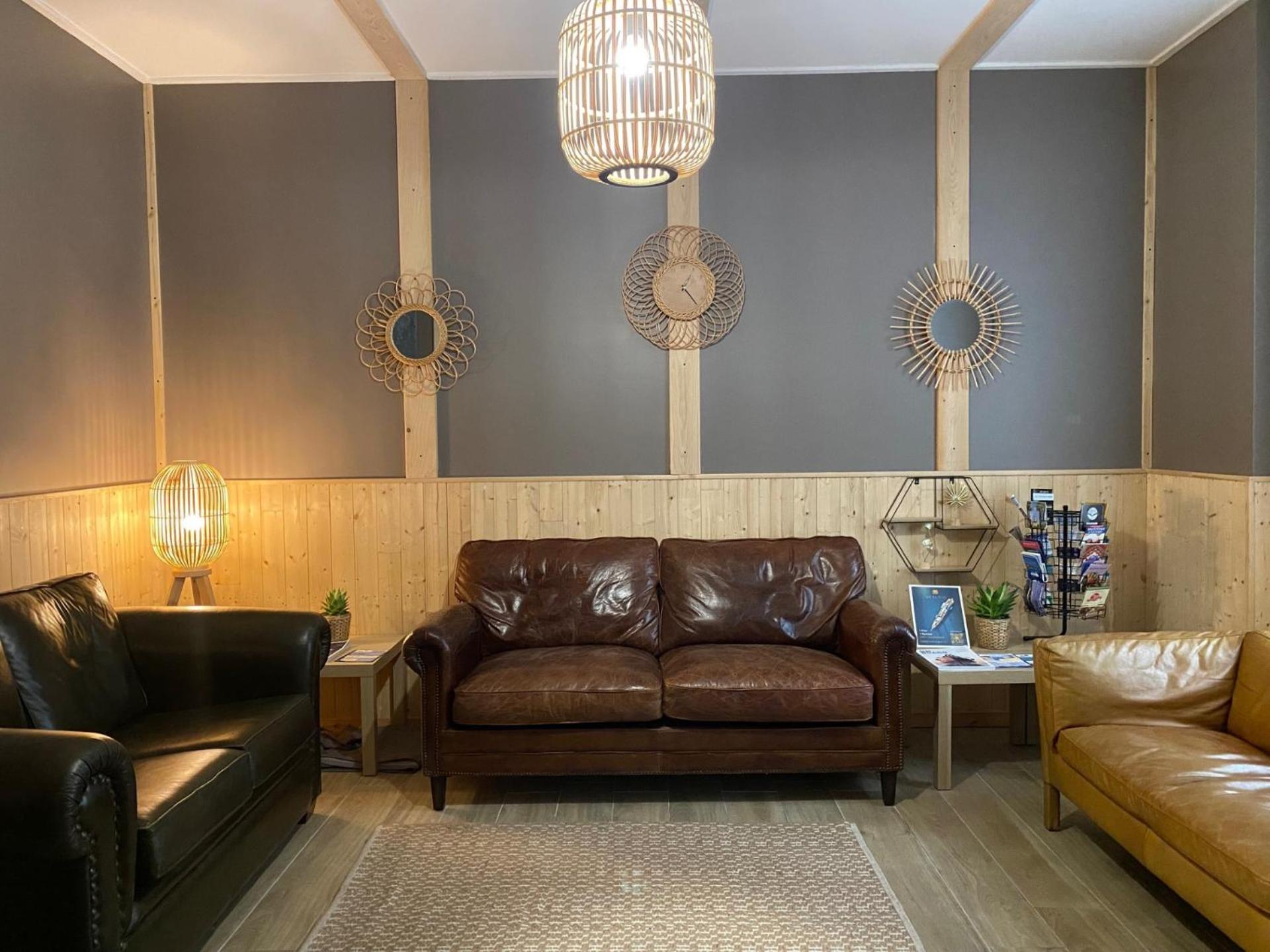 Bohobos Hostel Antibes Eksteriør billede