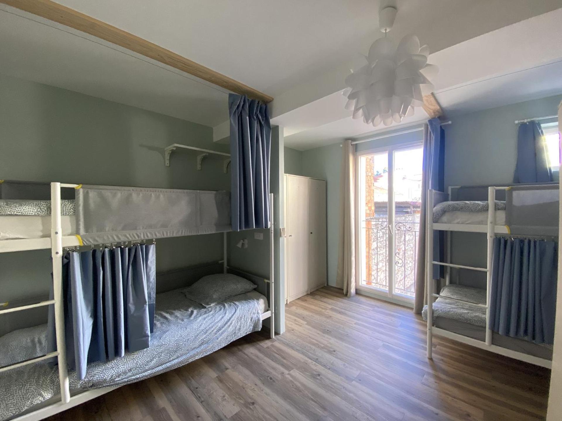 Bohobos Hostel Antibes Eksteriør billede