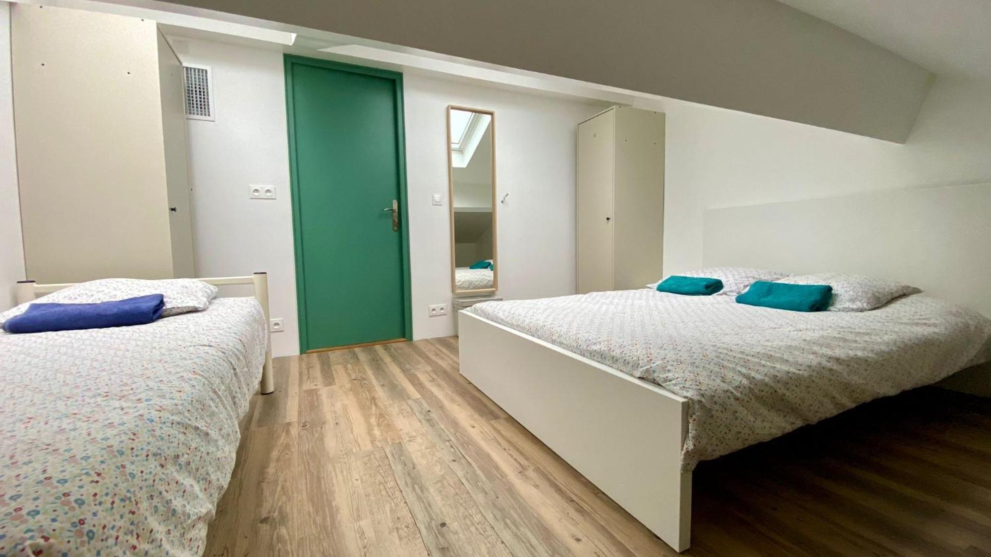 Bohobos Hostel Antibes Eksteriør billede